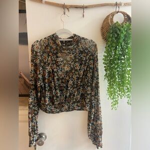 Free people long sleeve crop blouse top size Med